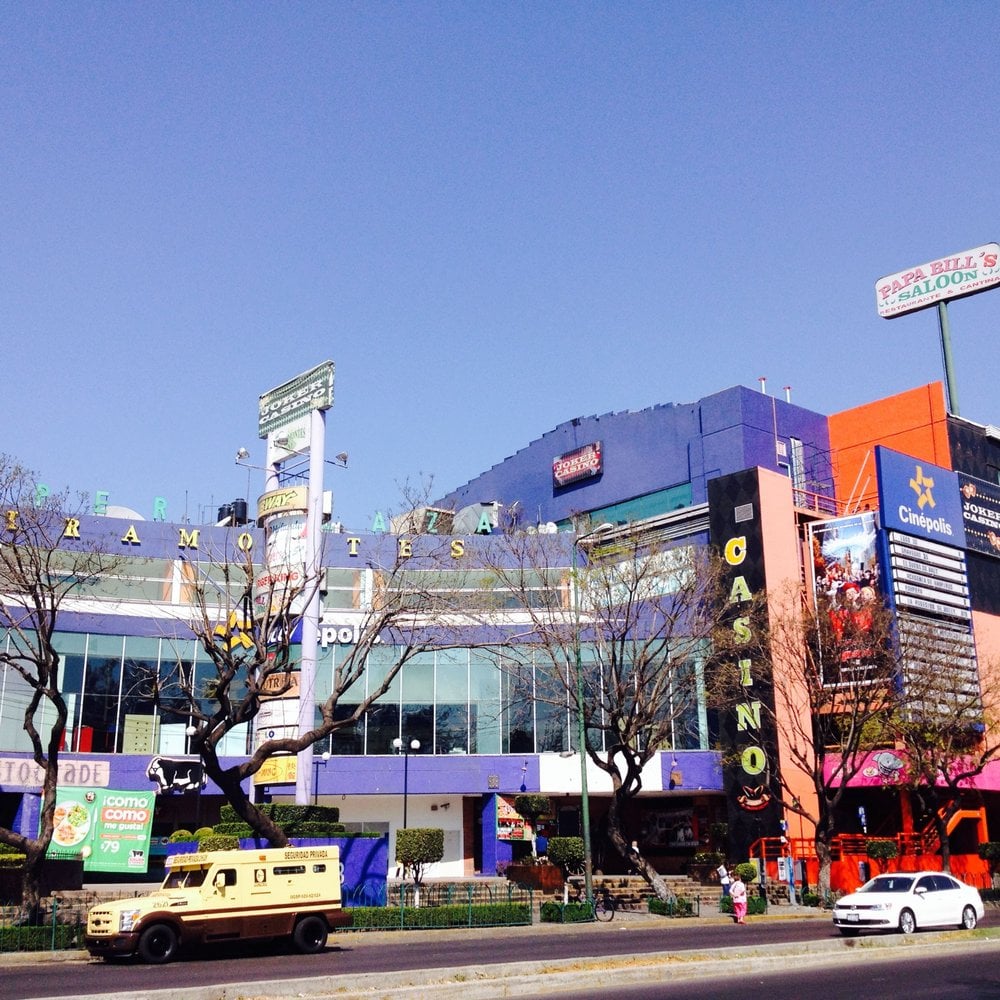Plaza Acoxpa - Gallery Photo 2