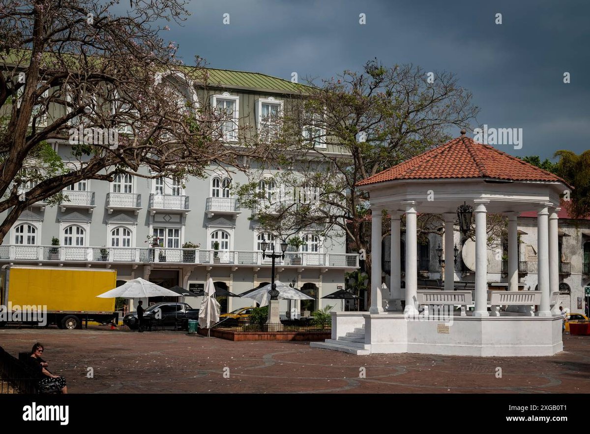 Plaza De La Amistad - Gallery Photo 7