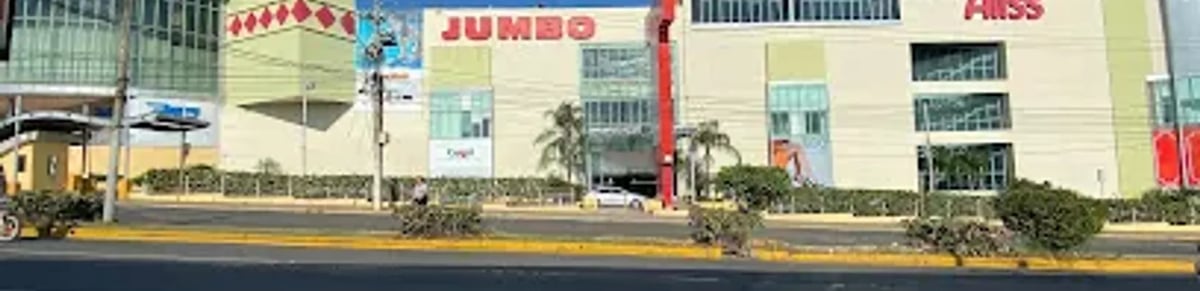 Plaza Internacional - Gallery Photo 9