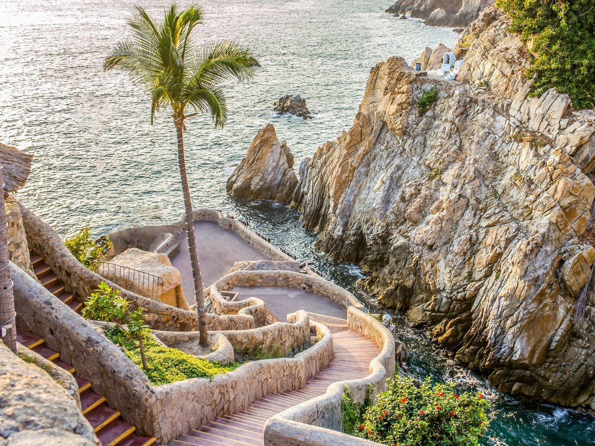 Plaza Sendero Acapulco - Gallery Photo 8