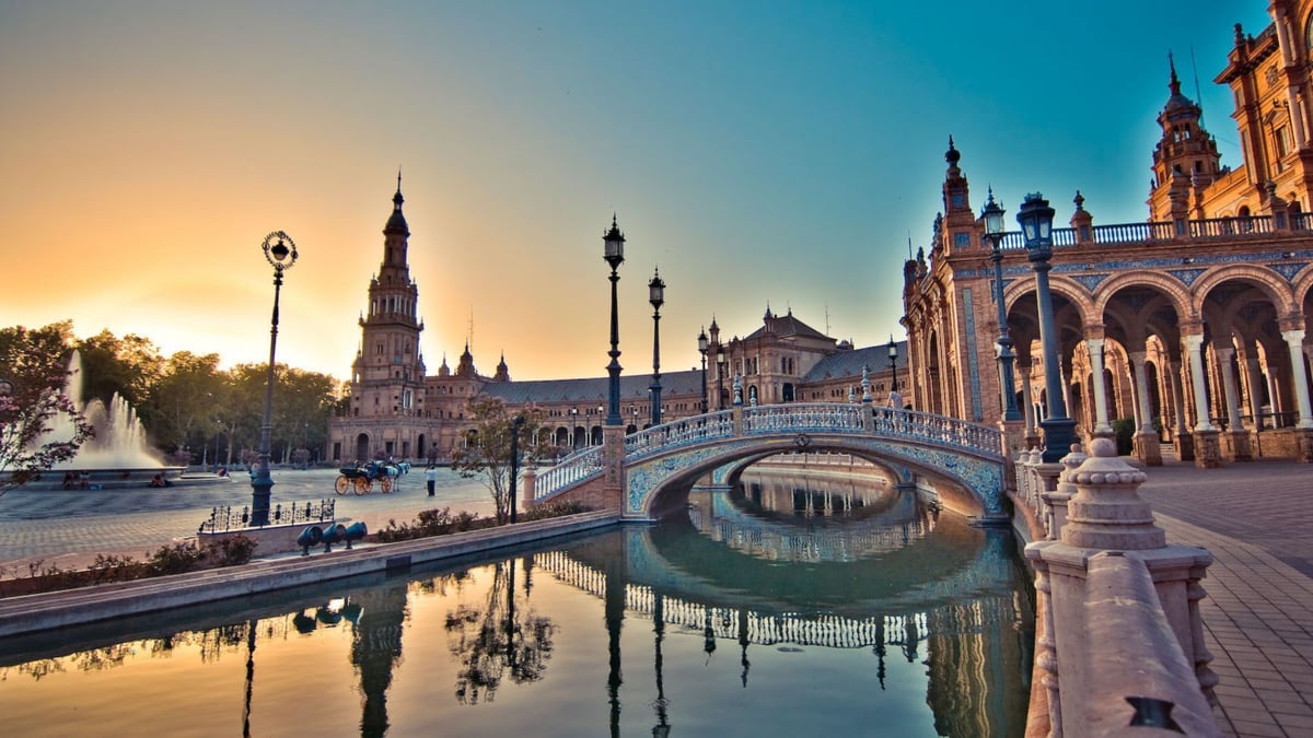 Plaza Los Prados - Gallery Photo 5