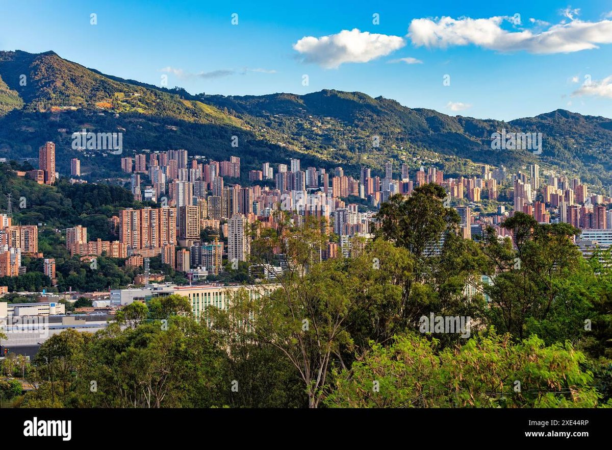 Plaza De La 14 - Gallery Photo 4