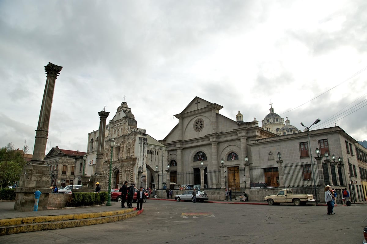 Quetzaltenango Mall - Gallery Photo 2