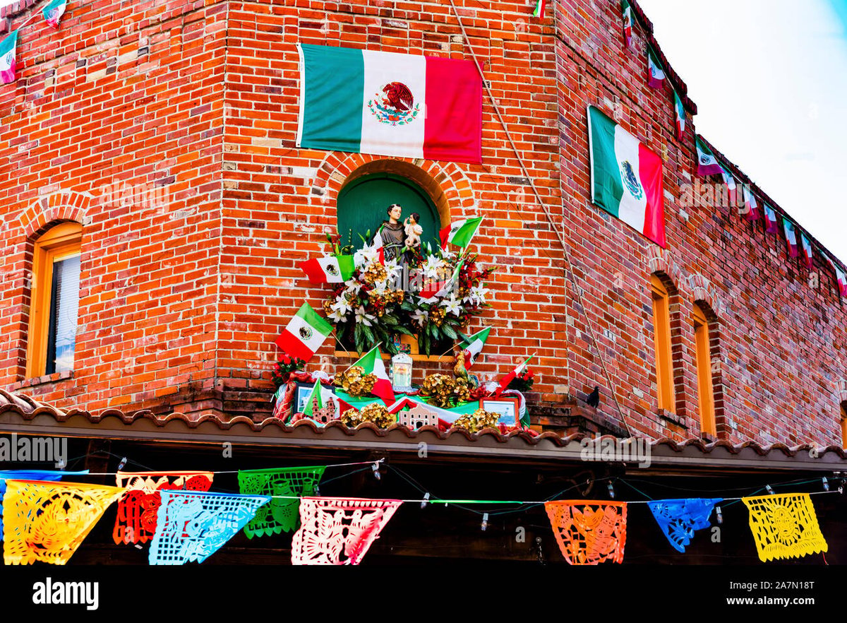 Plaza San Antonio - Gallery Photo 3