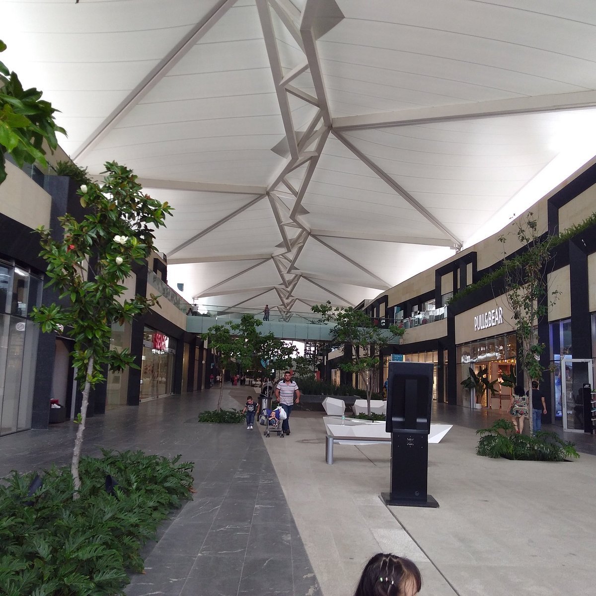 Plaza Esfera Monterrey - Gallery Photo 10