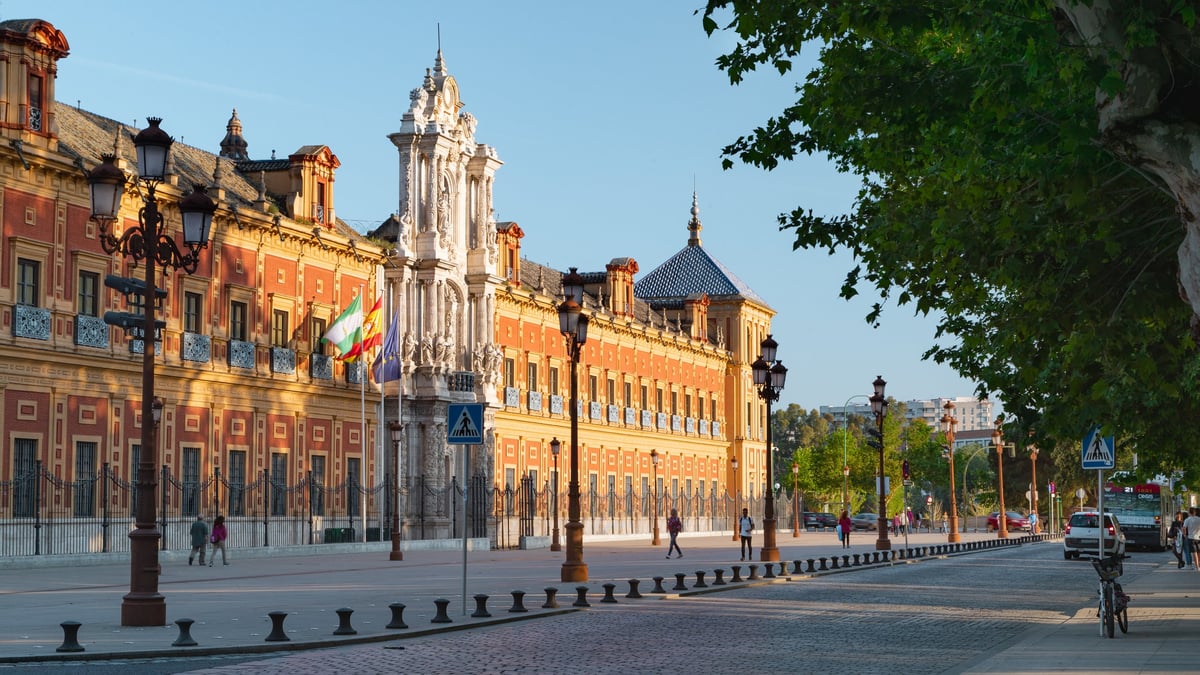 Plaza San Bernardo - Gallery Photo 1