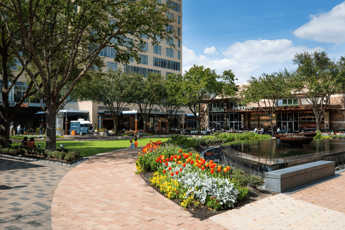 The Shops At Houston Center - Gallery Photo 2