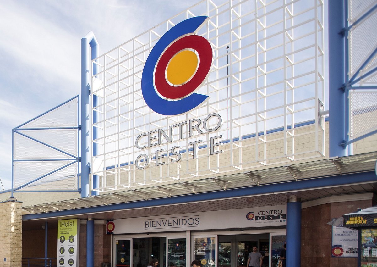 Oeste Plaza - Gallery Photo 3
