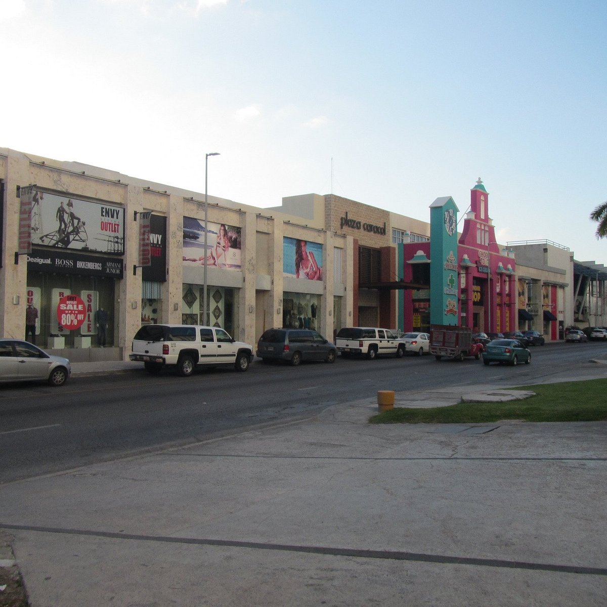 Plaza Caracol - Gallery Photo 13