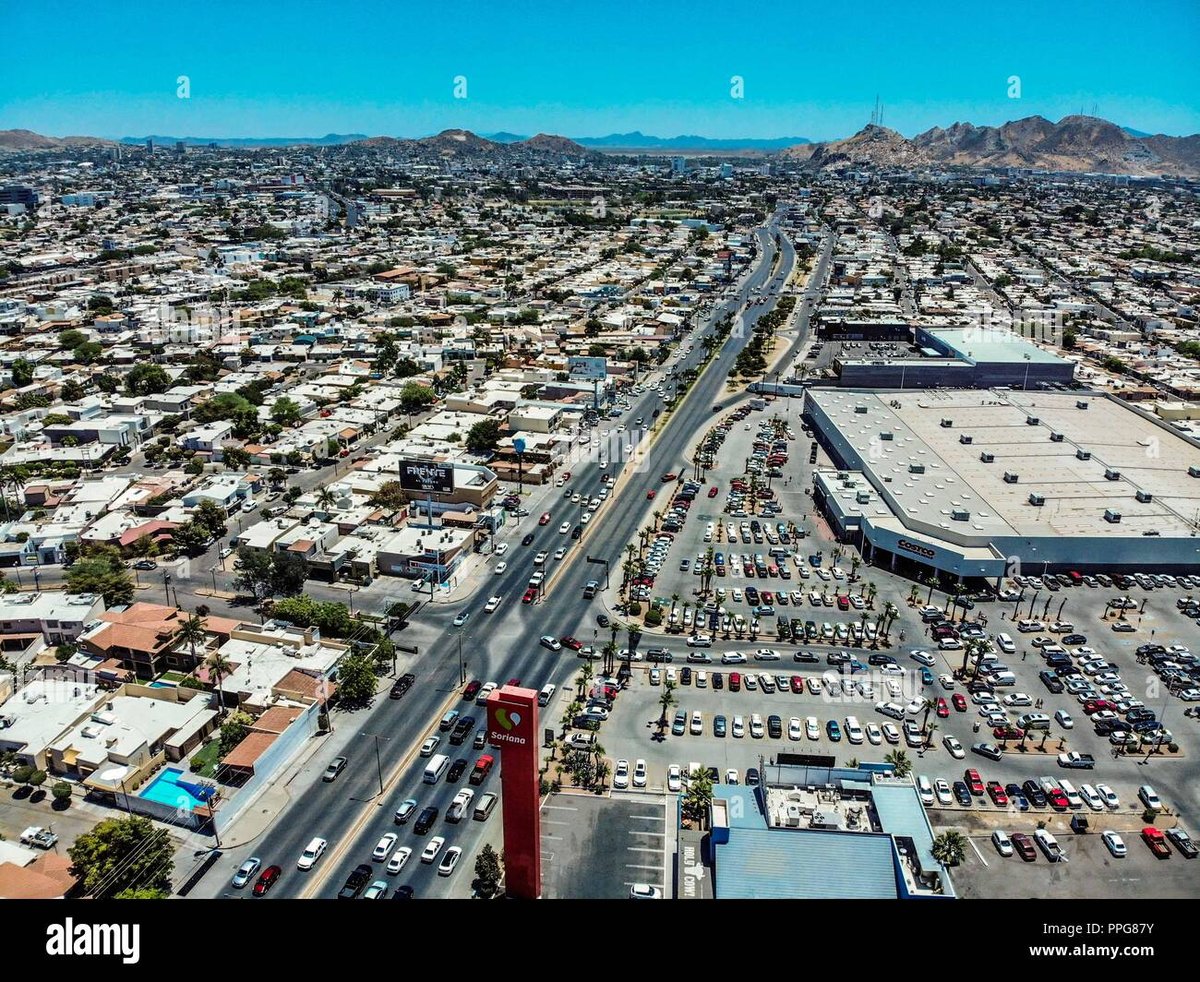 Plaza Soriana Hermosillo - Gallery Photo 6