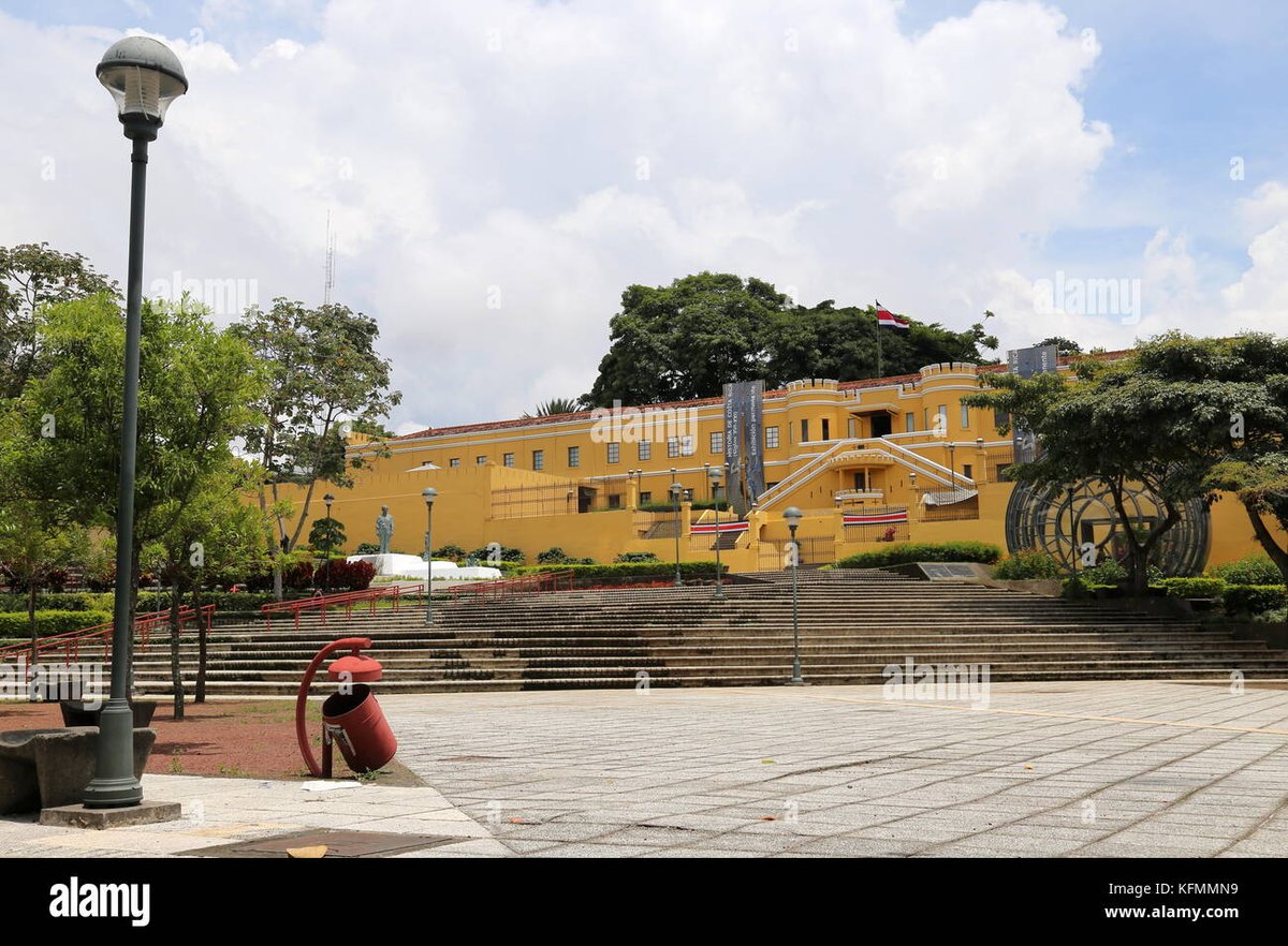 Plaza América - Gallery Photo 7