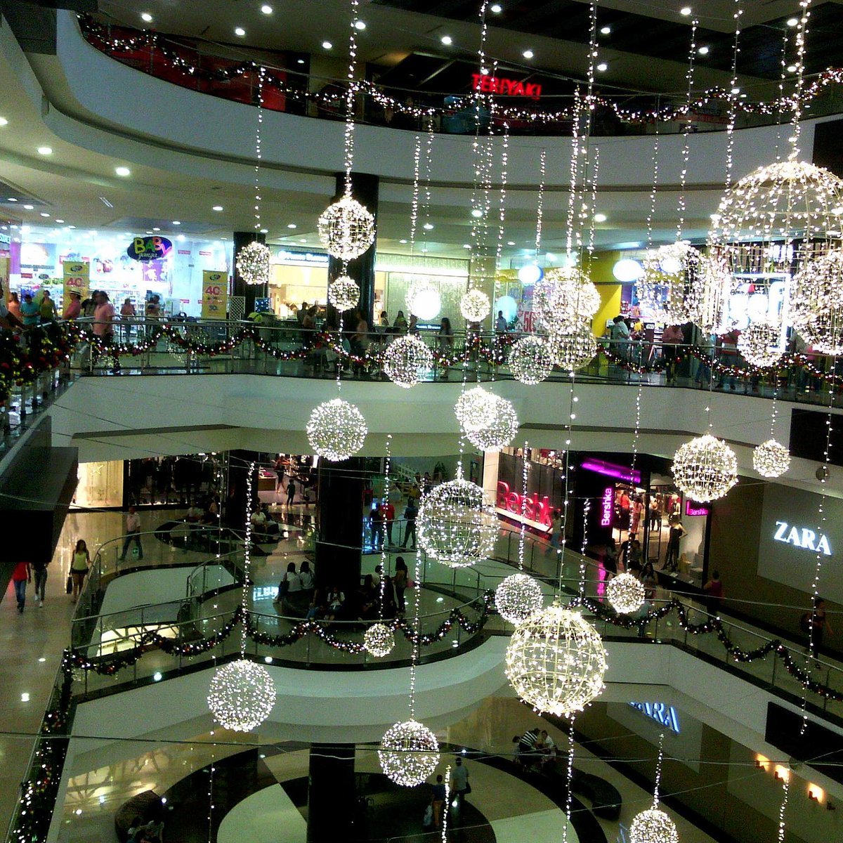 Centro Comercial Nagua - Gallery Photo 8