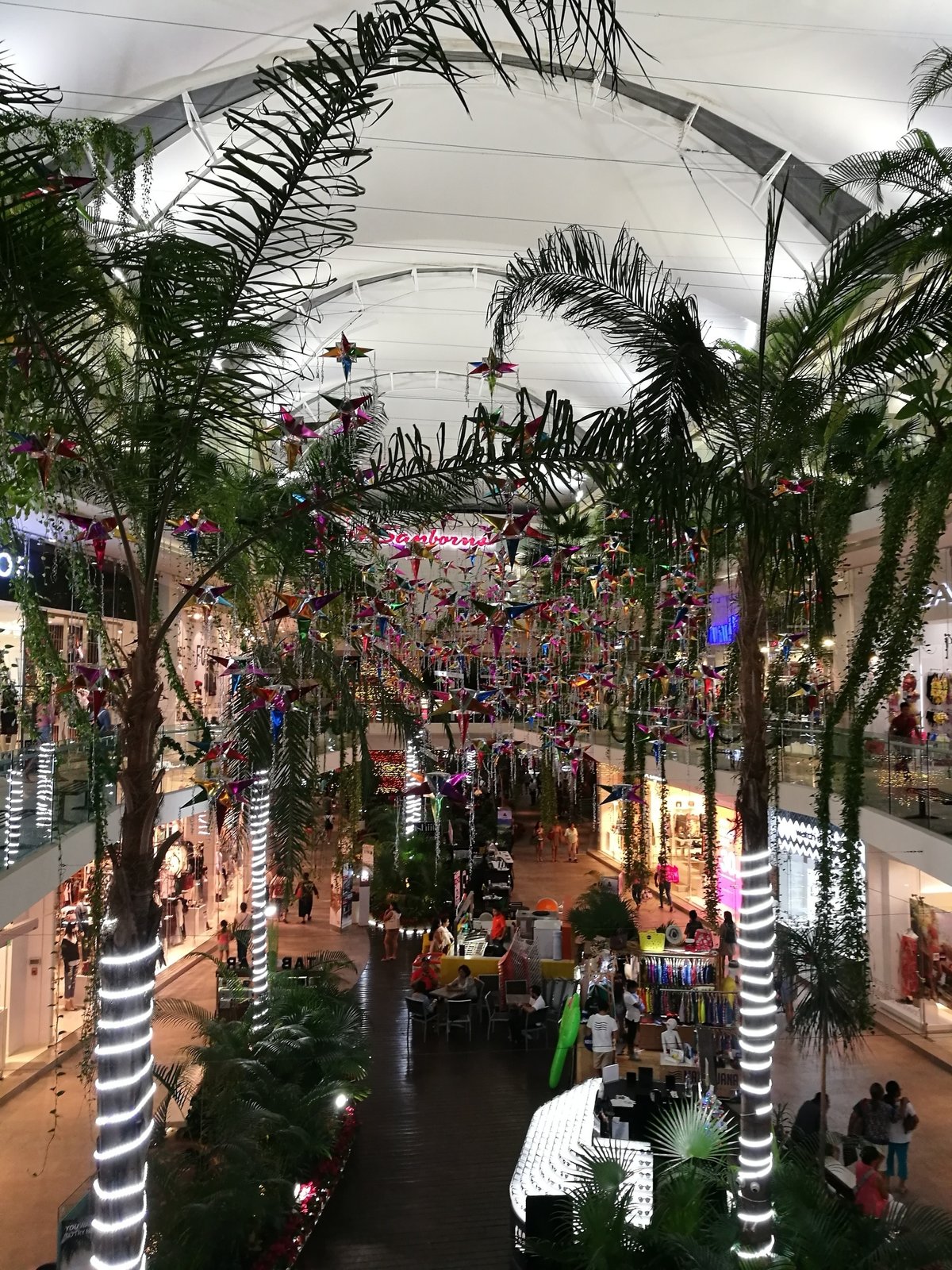 Centro Comercial Nagua - Gallery Photo 14