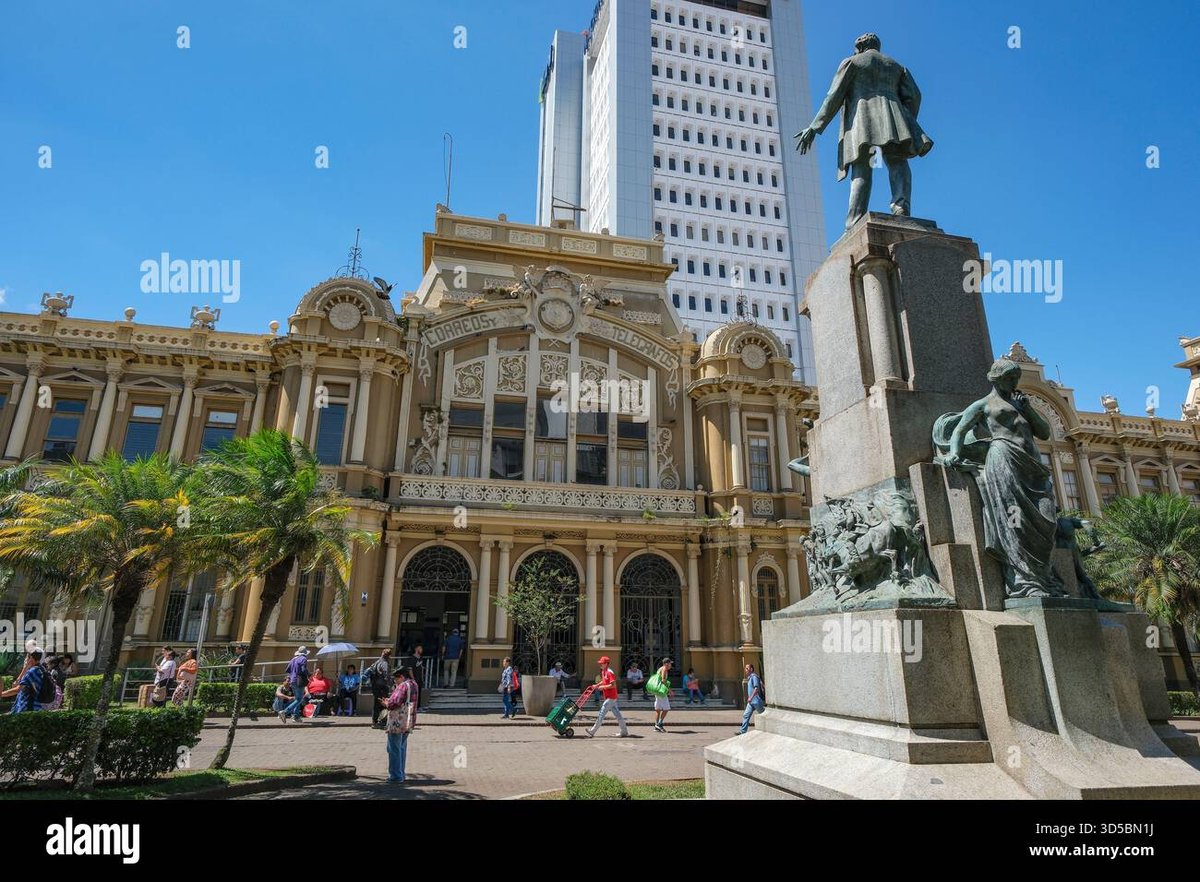 Plaza Santa Ana - Gallery Photo 6