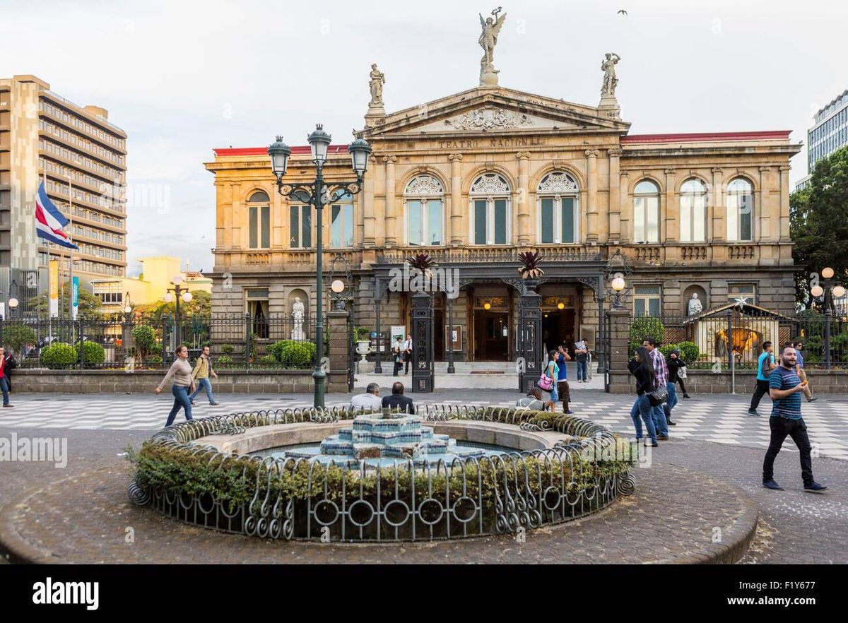 Plaza Del Bosque - Gallery Photo 2