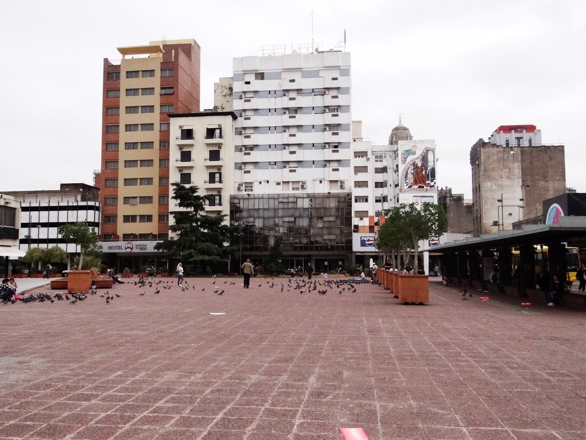Plaza Real - Gallery Photo 1