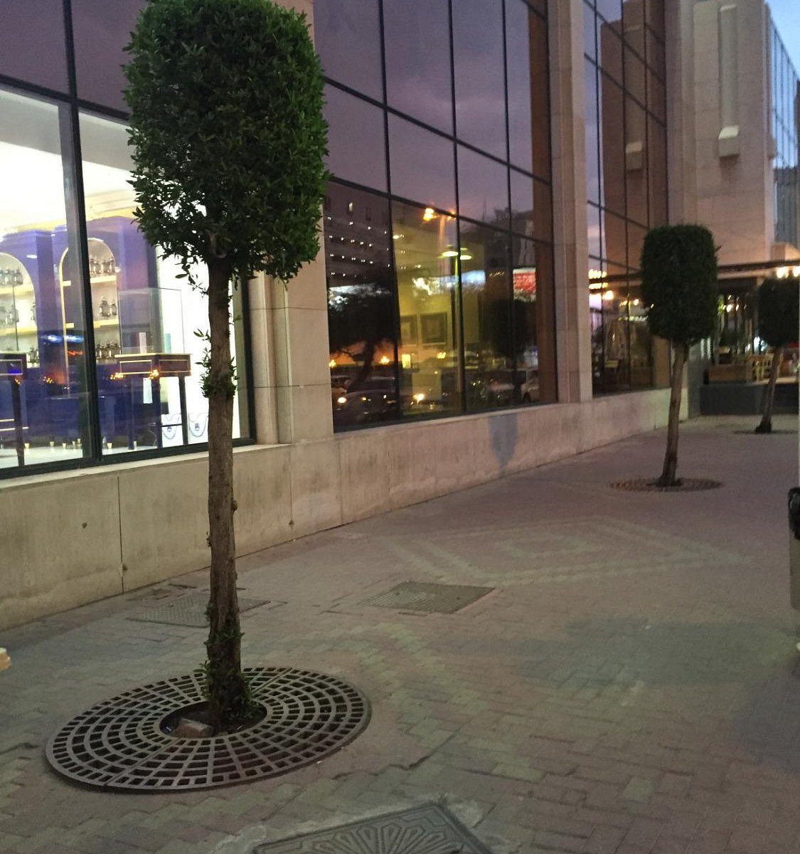 Al Fanar Mall - Gallery Photo 4