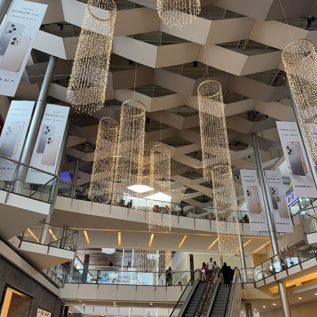 J Mall - Gallery Photo 6
