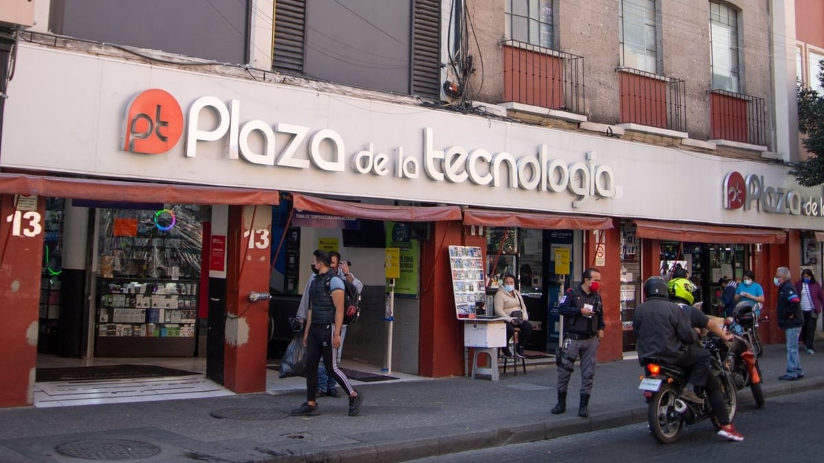 Plaza De La Tecnología - Gallery Photo 1