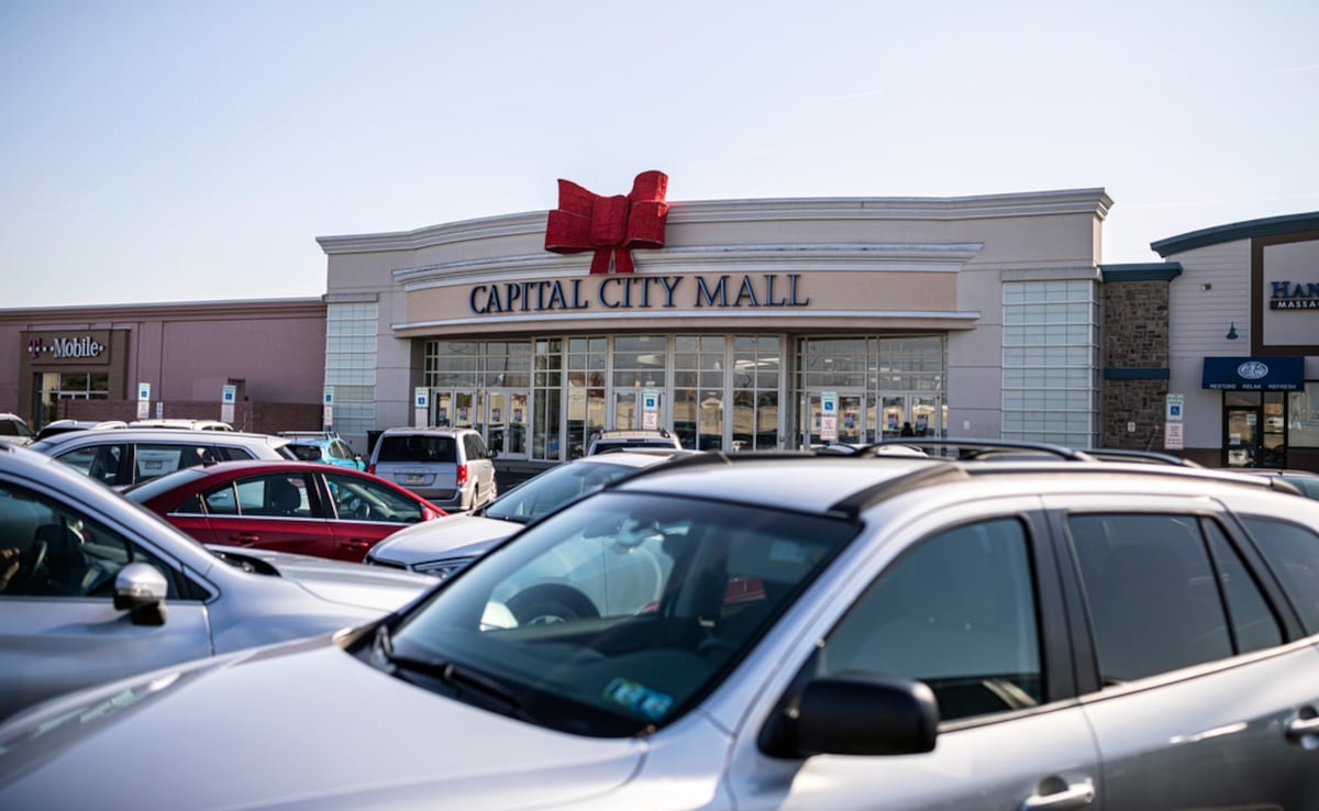 Capital Square Mall - Gallery Photo 6