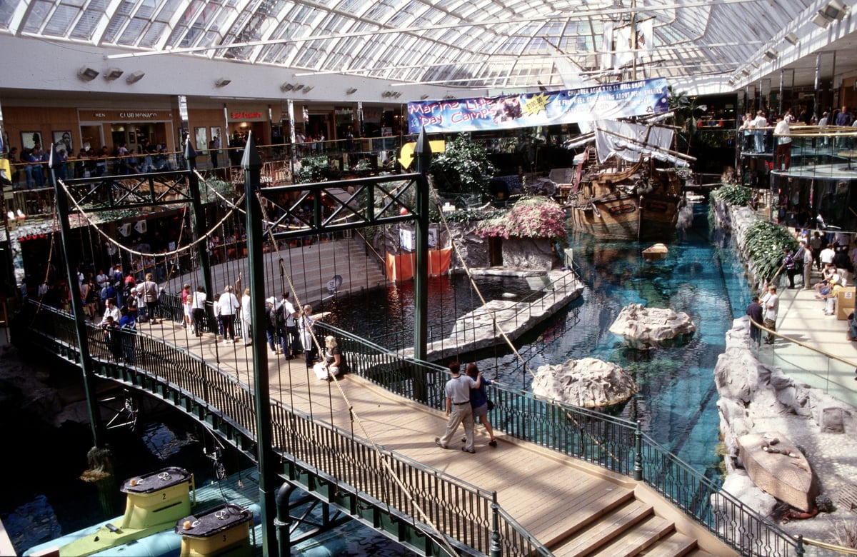 West Edmonton Mall - Gallery Photo 68