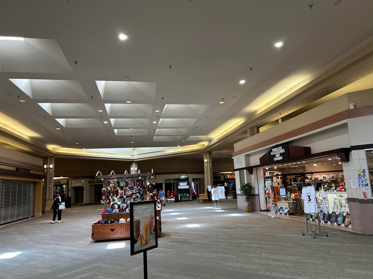 The Mall In Columbia - Gallery Photo 19