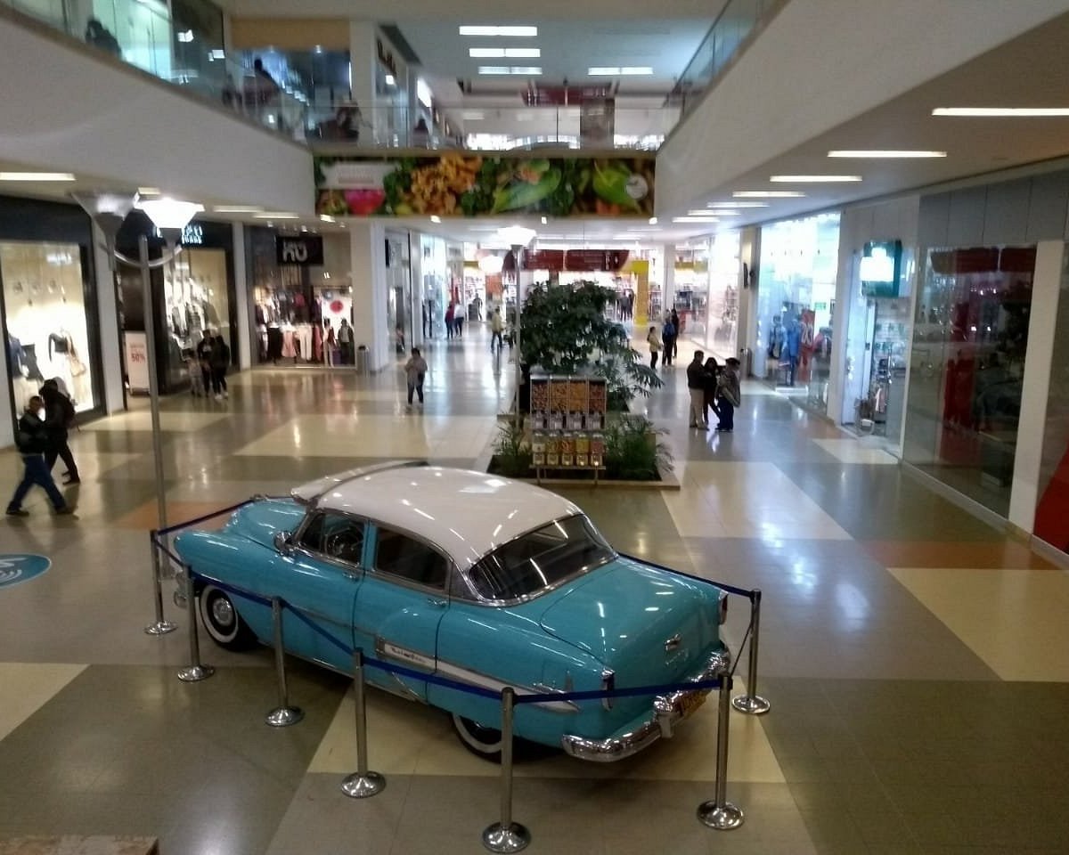 Centro Comercial El Estor - Gallery Photo 1
