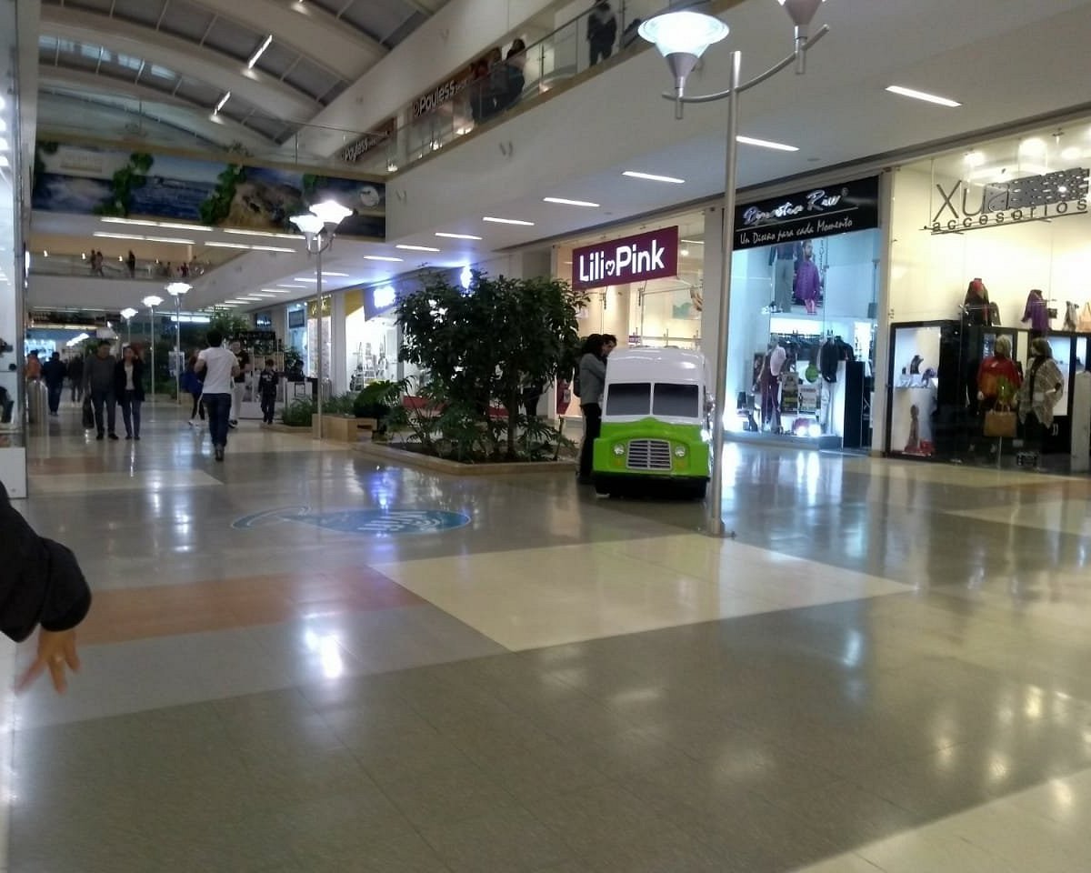 Centro Comercial El Estor - Gallery Photo 3