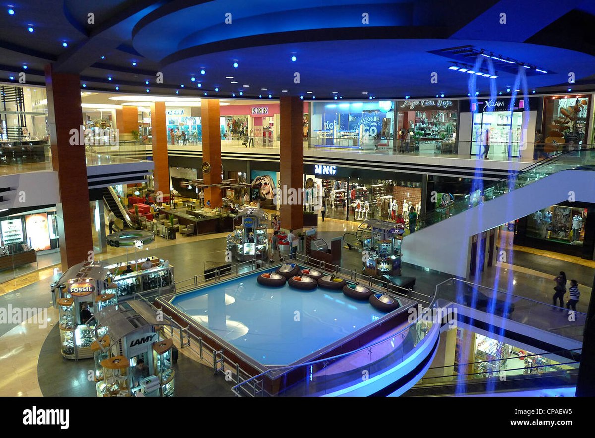 Plaza La Ceiba - Gallery Photo 1