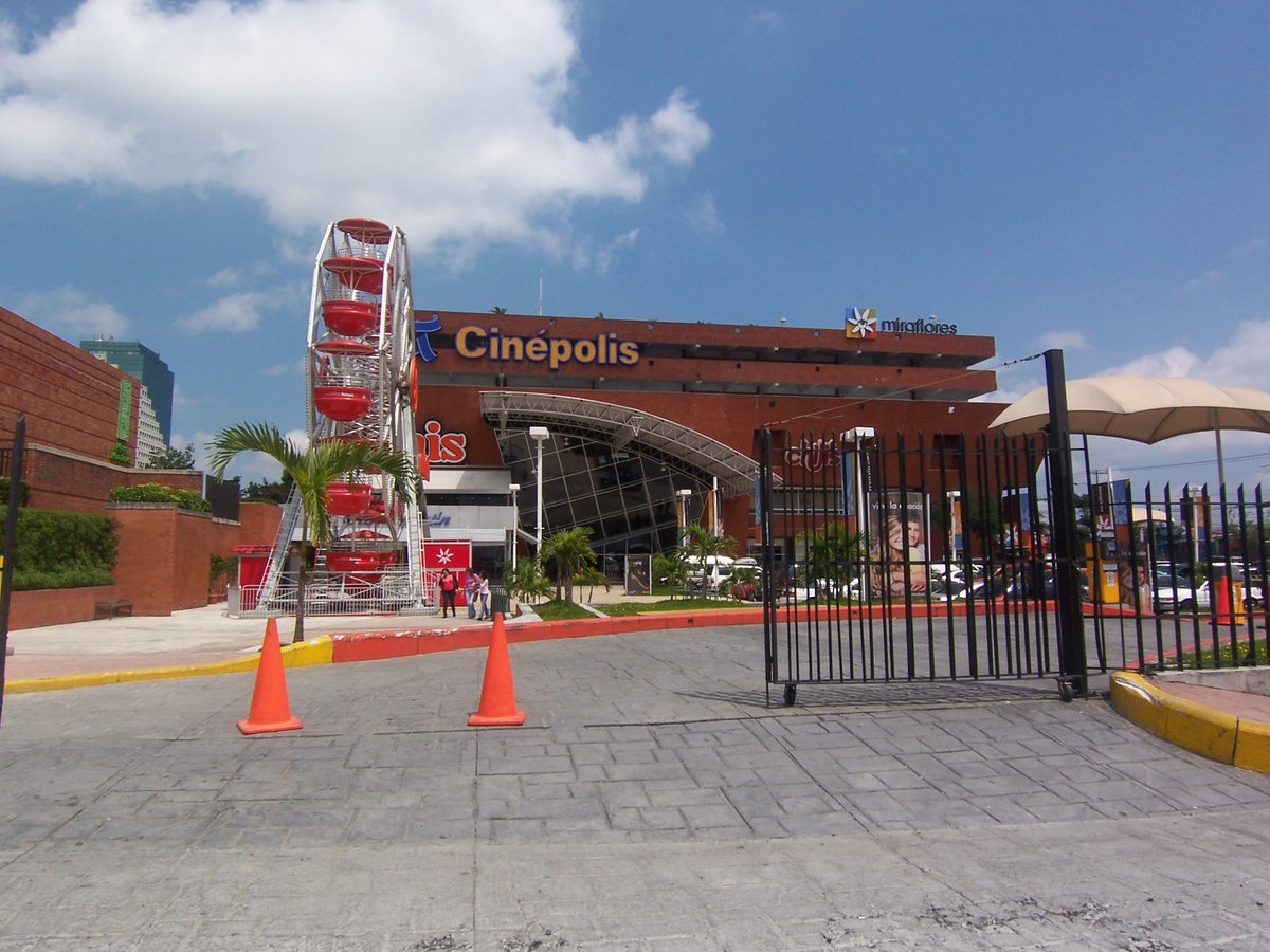 Centro Comercial Miraflores - Gallery Photo 18