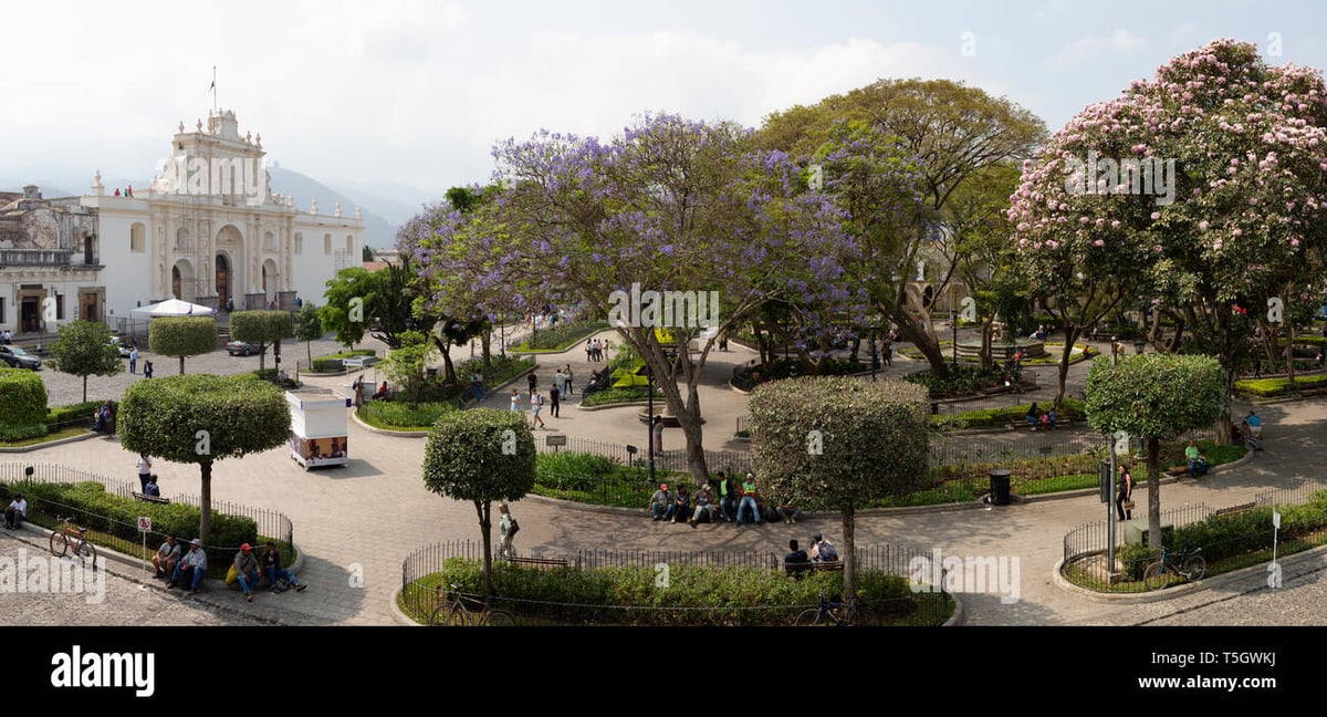 Plaza Antigua Guatemala - Gallery Photo 2