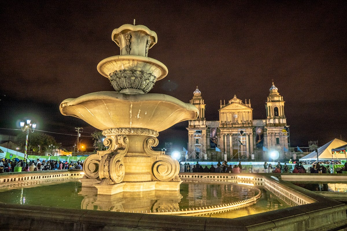 Plaza Dorada - Gallery Photo 9