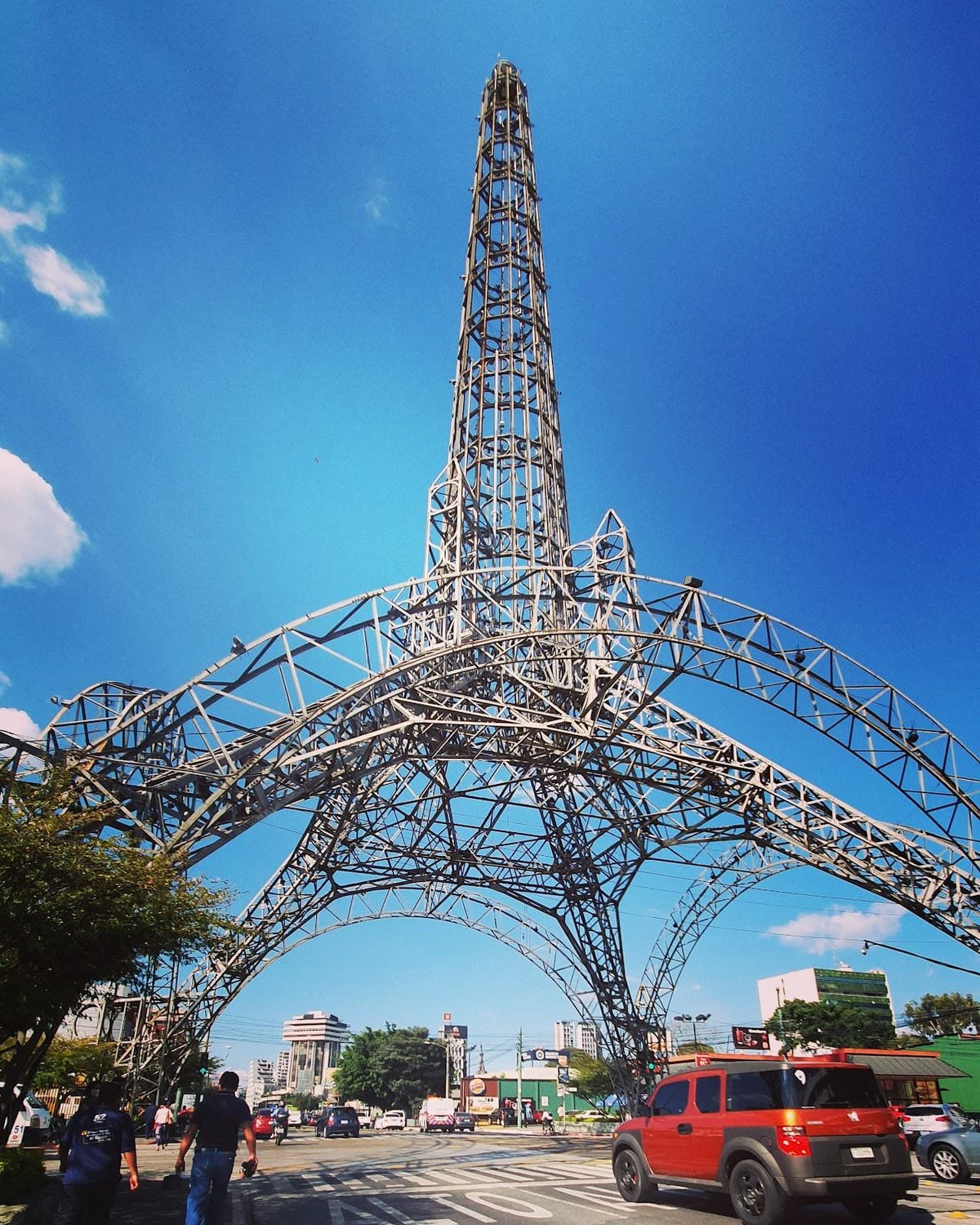 Plaza Obelisco - Gallery Photo 9