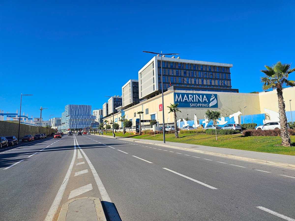 Marina Shopping Center - Gallery Photo 2