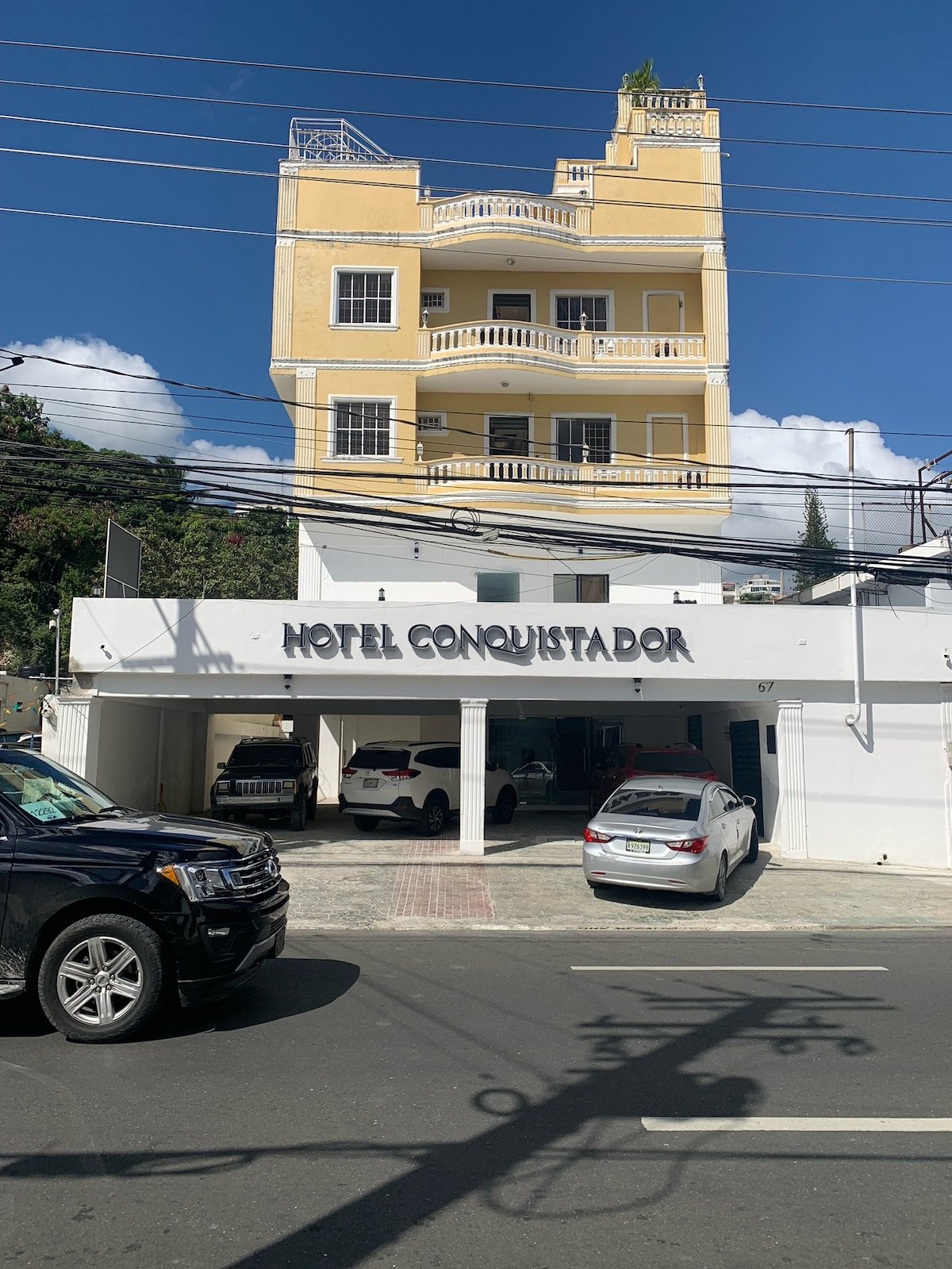 Plaza Bani - Gallery Photo 4