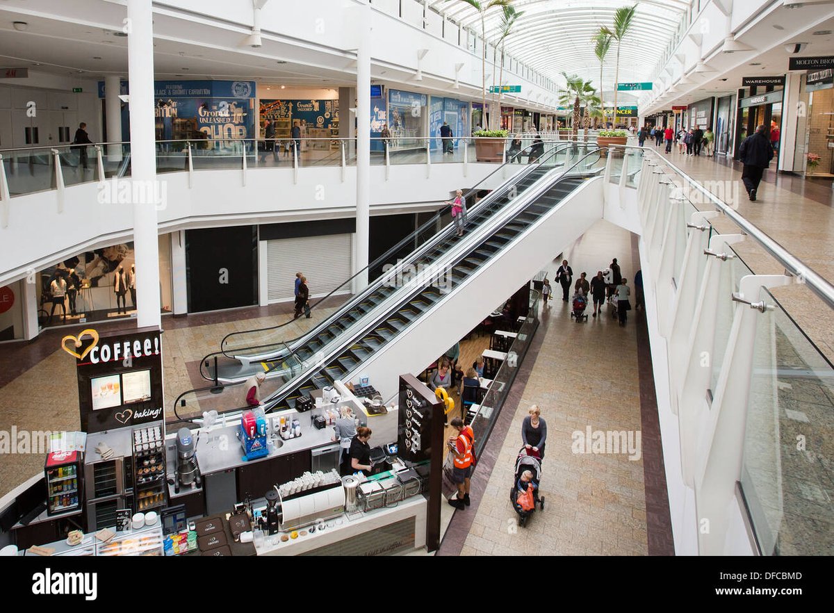 Centro Comercial Plaza Victoria - Gallery Photo 1