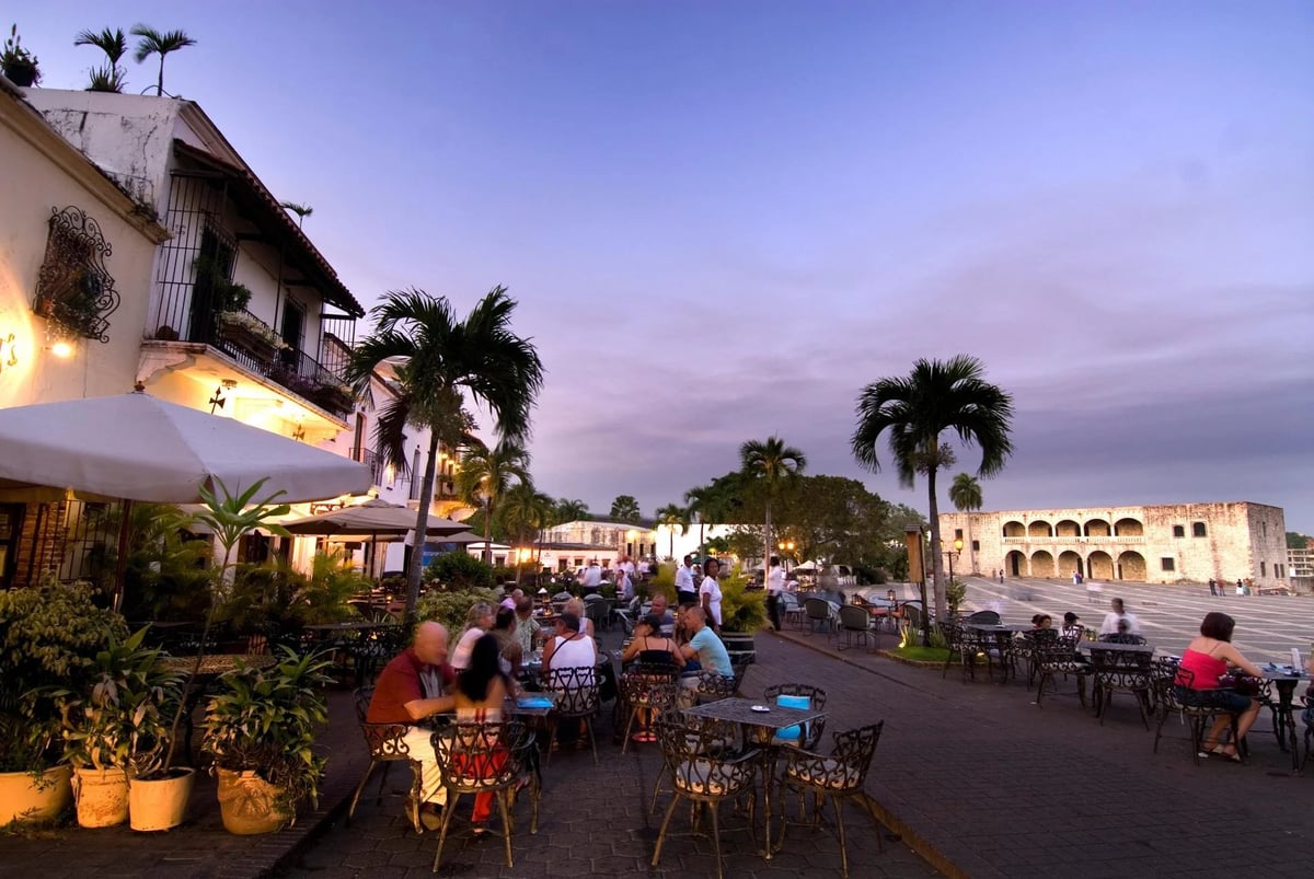 Plaza De La Amistad - Gallery Photo 1
