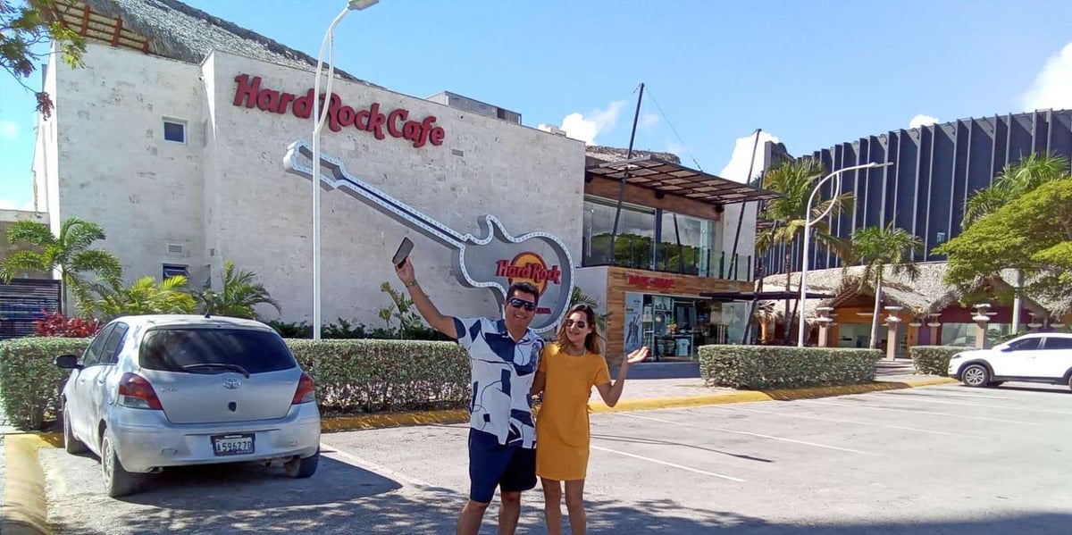 Plaza De La Amistad - Gallery Photo 3