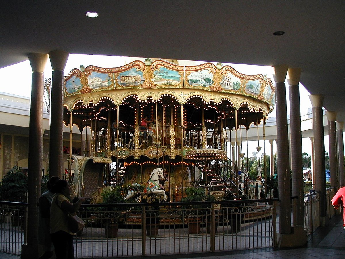 Plaza Del Caribe - Gallery Photo 1