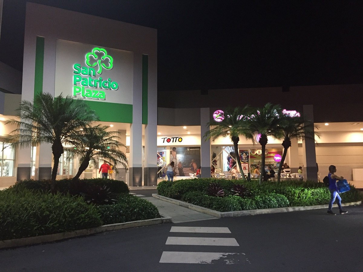 San Patricio Plaza - Gallery Photo 3