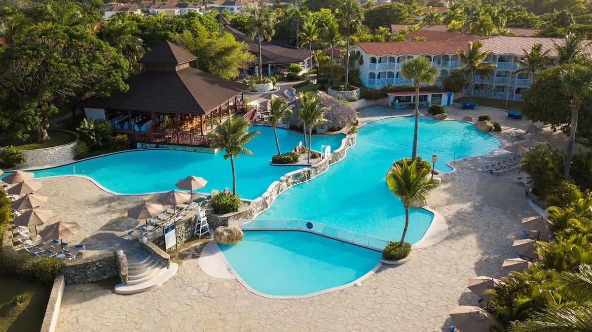 Lifestyle Center Puerto Plata - Gallery Photo 4