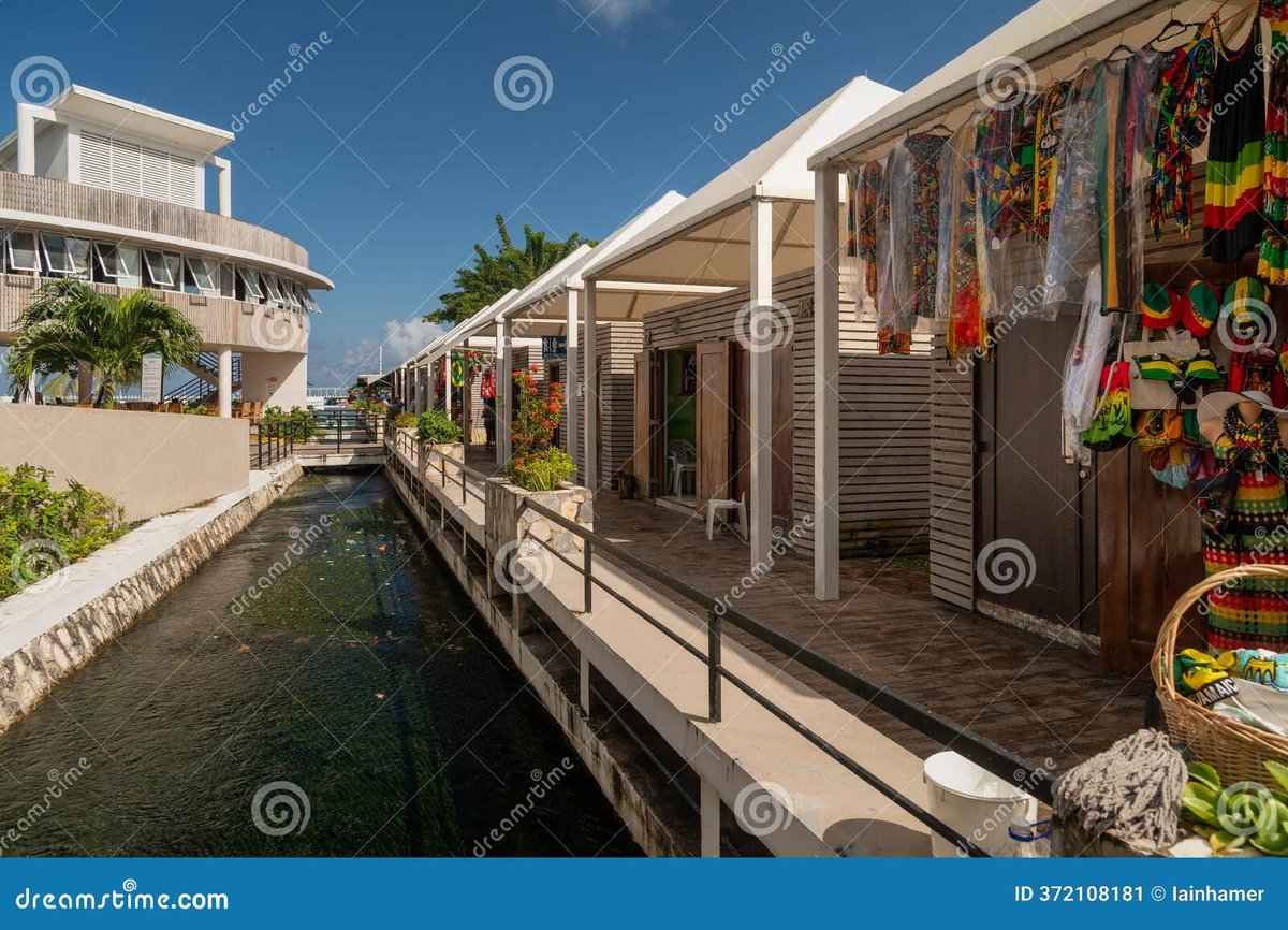 Village Plaza - Gallery Photo 2