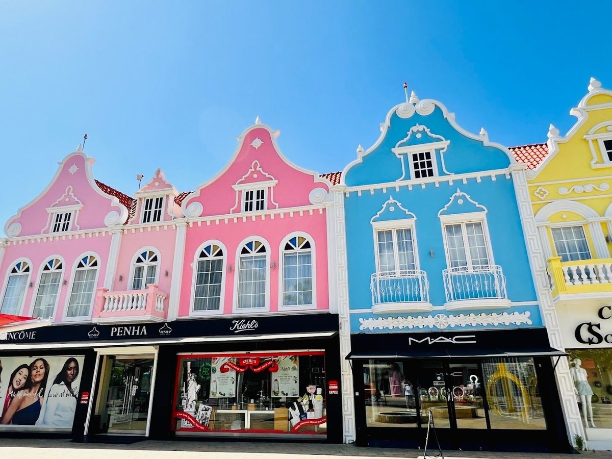 Caya Betico Croes Shopping District - Gallery Photo 6