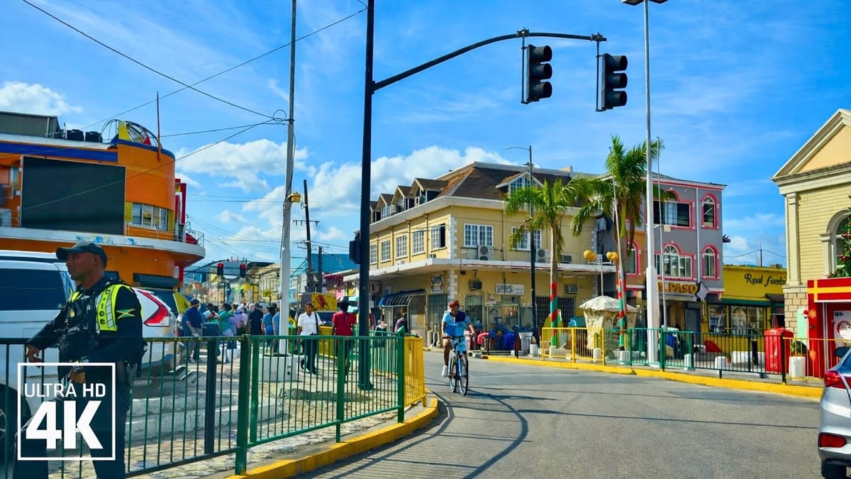 Green Pond Shopping Centre - Gallery Photo 6