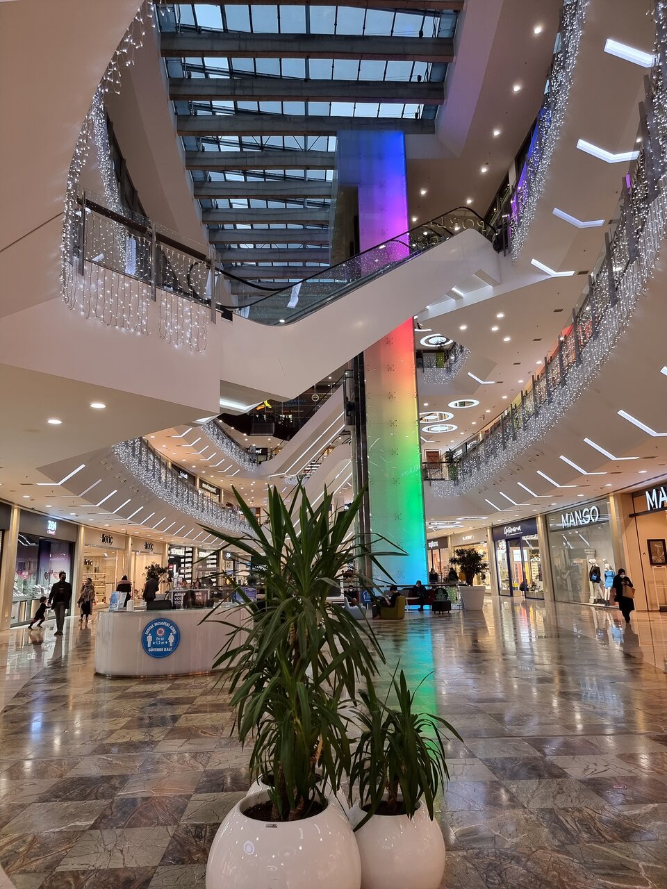 Armada Shopping And Business Center - Gallery Photo 5