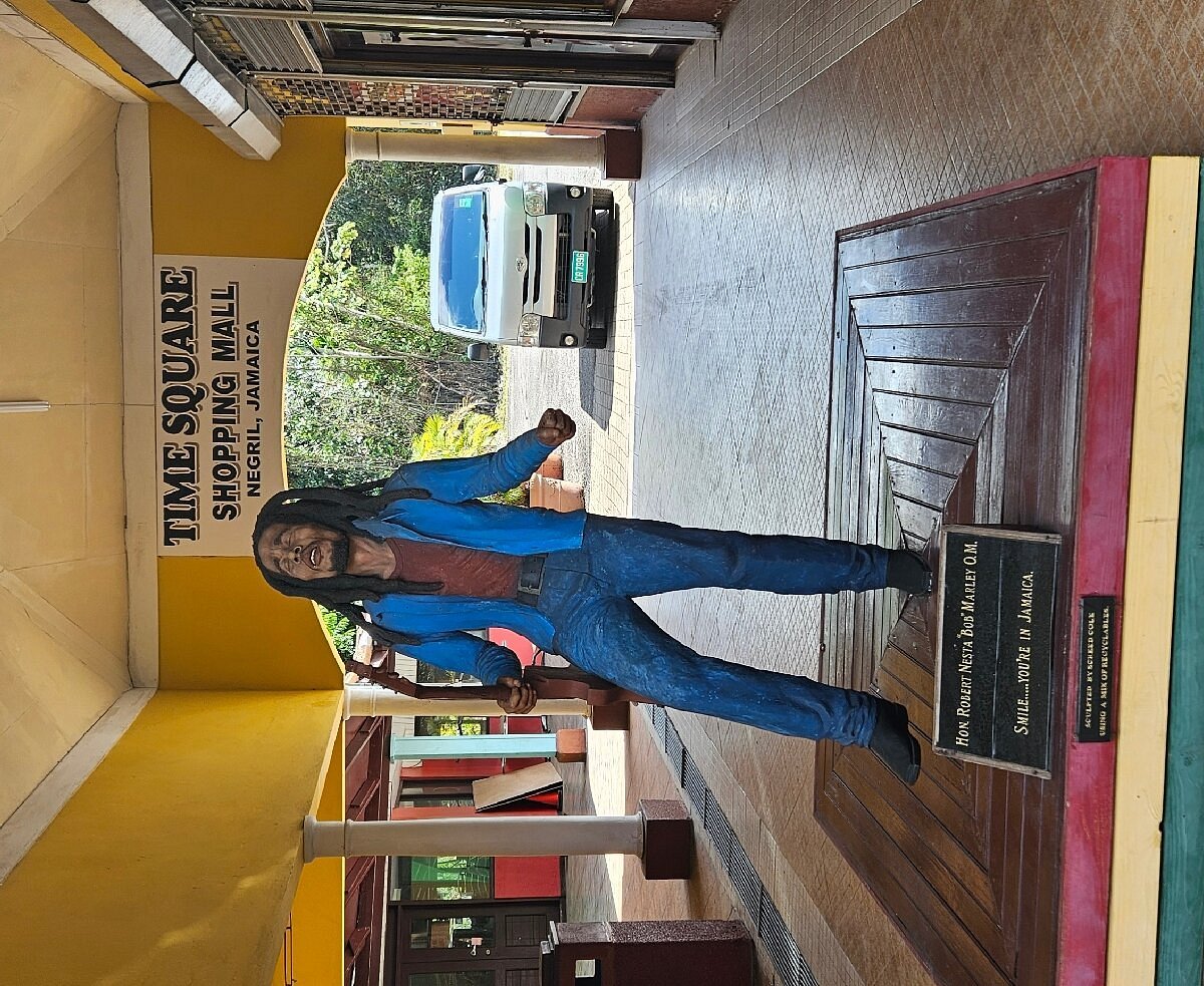 Time Square Mall - Gallery Photo 11
