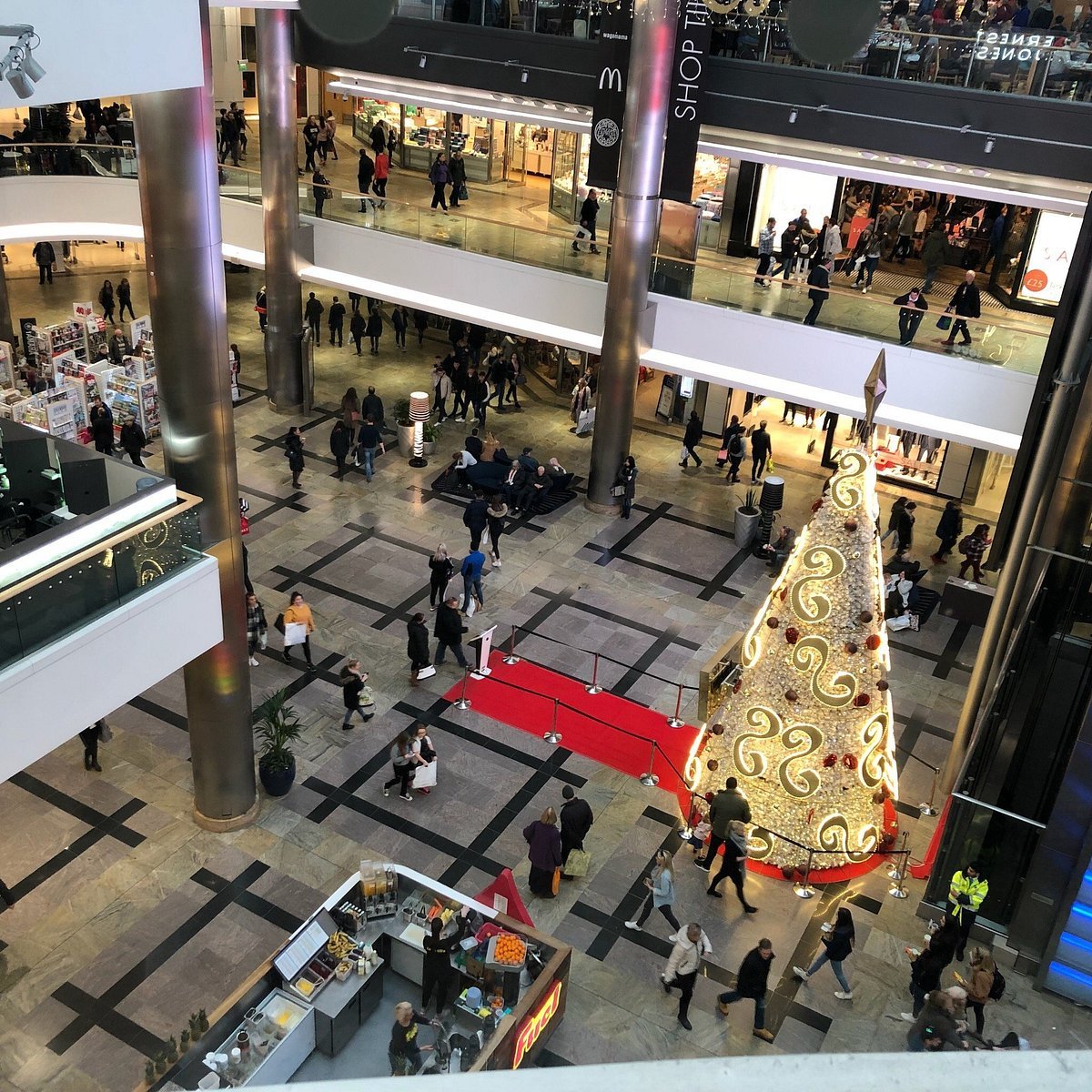 Catherine Hall Shopping Centre - Gallery Photo 7