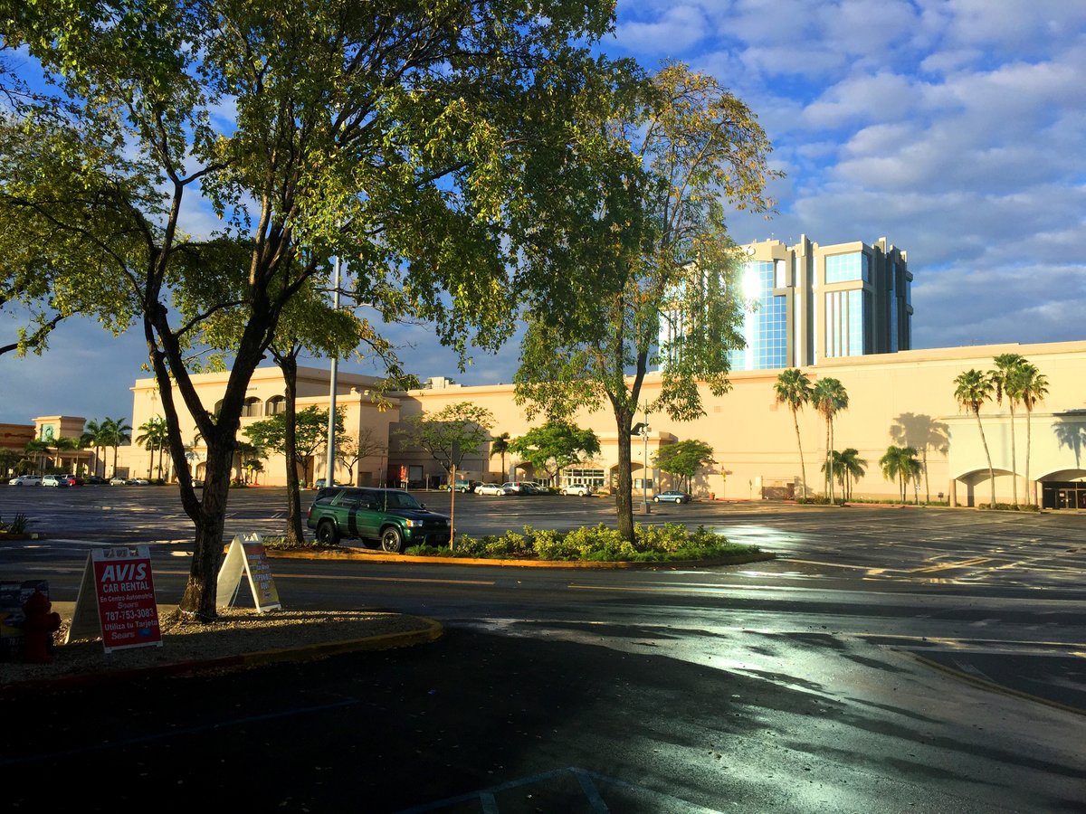 Centro Comercial Plaza Del Sol Norte - Gallery Photo 7