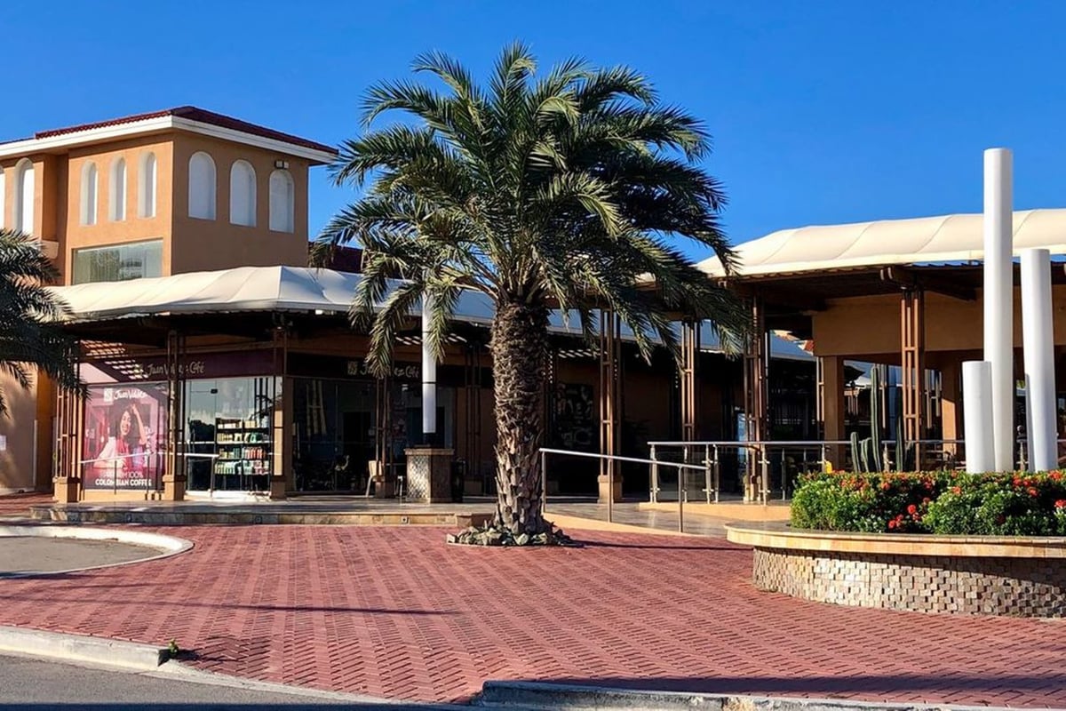 Super Food Plaza - Gallery Photo 3