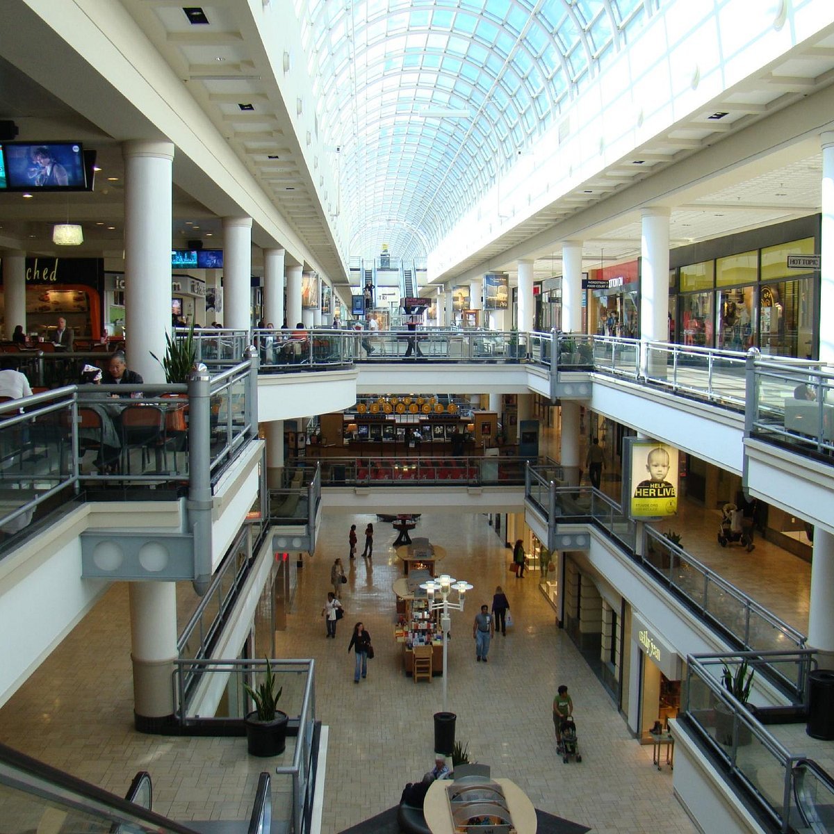 Catherine Hall Shopping Centre - Gallery Photo 13